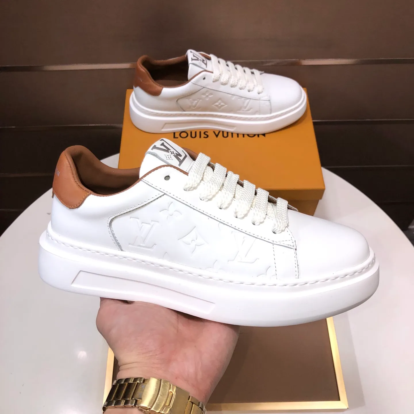 Men's shoes 💰480💰[LOUIS VUITTON] Original order price (water-dyed cowhide lining) new model 🍀LV Louis Vuitton * - top version of LV classic trendy shoes! Made of imported original cowhide, water-dyed cowhide lining, and original wear-resistant rubber outsole! High quality products! Code number 38-45 (45 is custom-made and cannot be returned or exchanged)